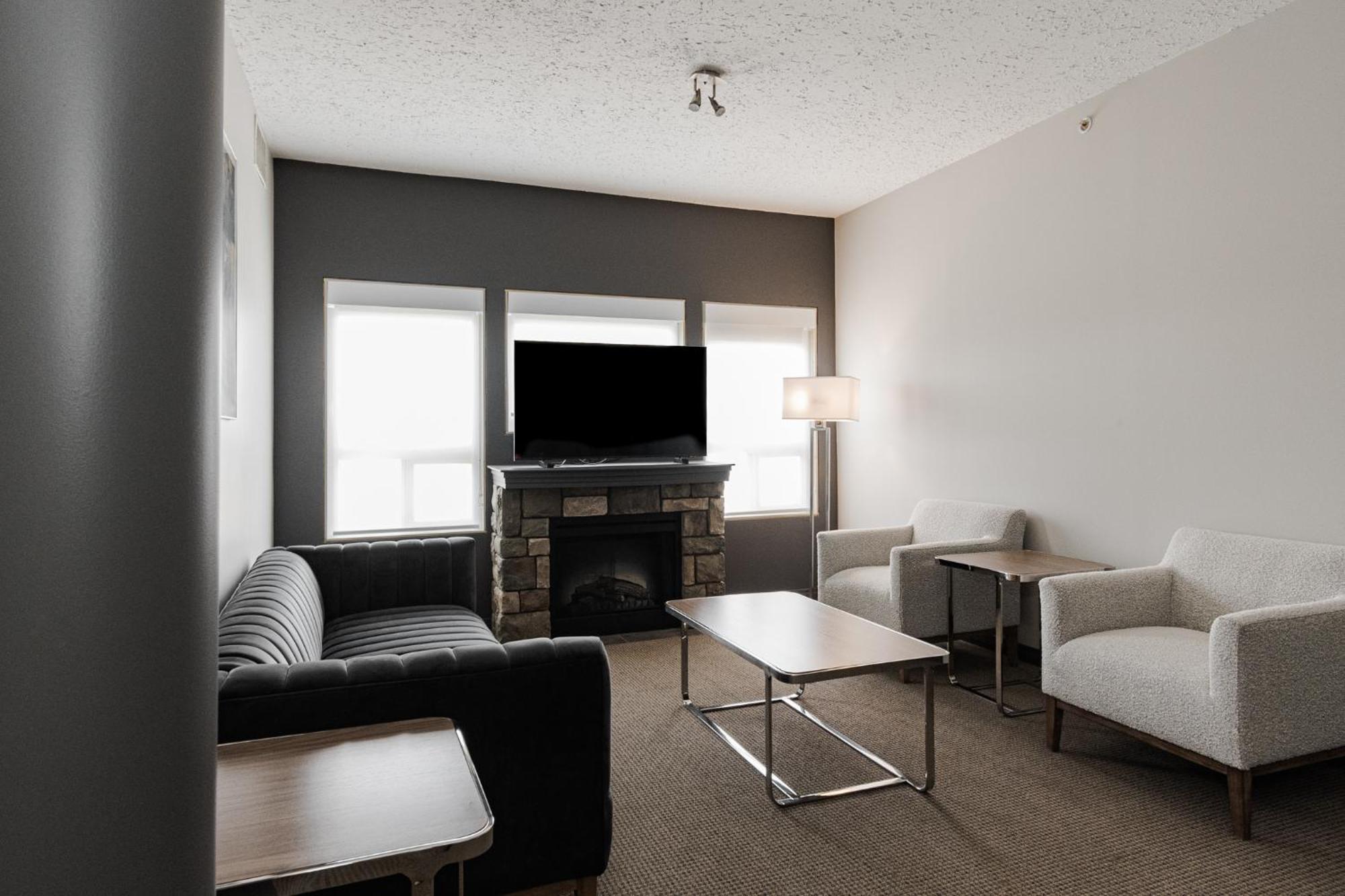 Premier Residence - フォートマクマレー エクステリア 写真