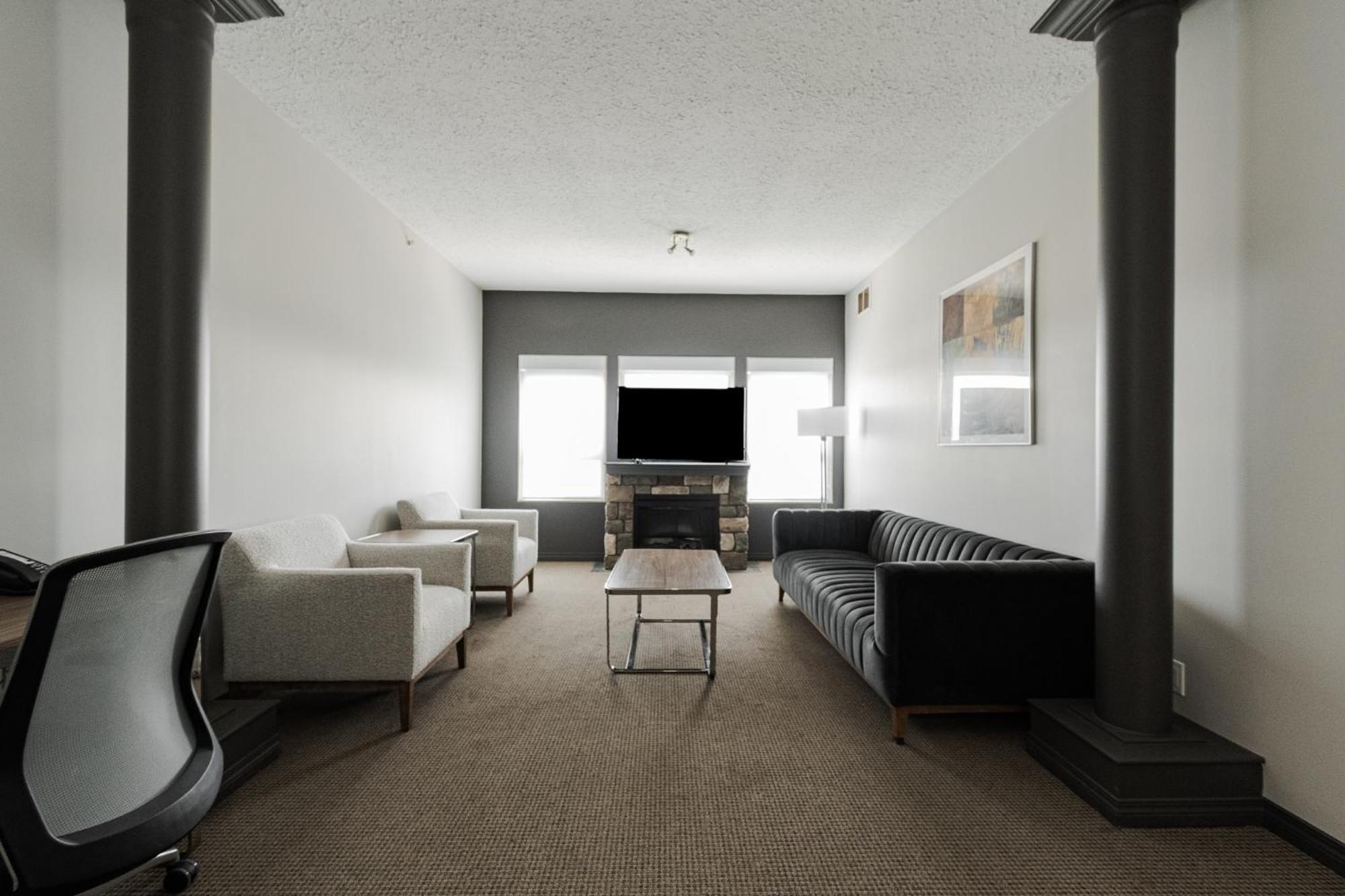 Premier Residence - フォートマクマレー エクステリア 写真