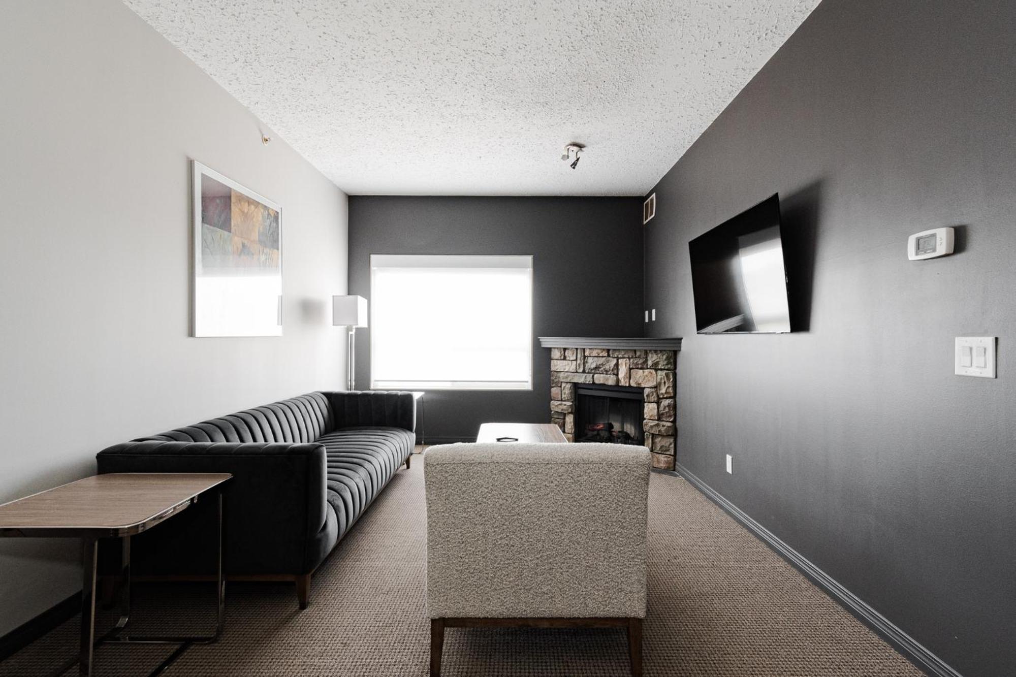 Premier Residence - フォートマクマレー エクステリア 写真