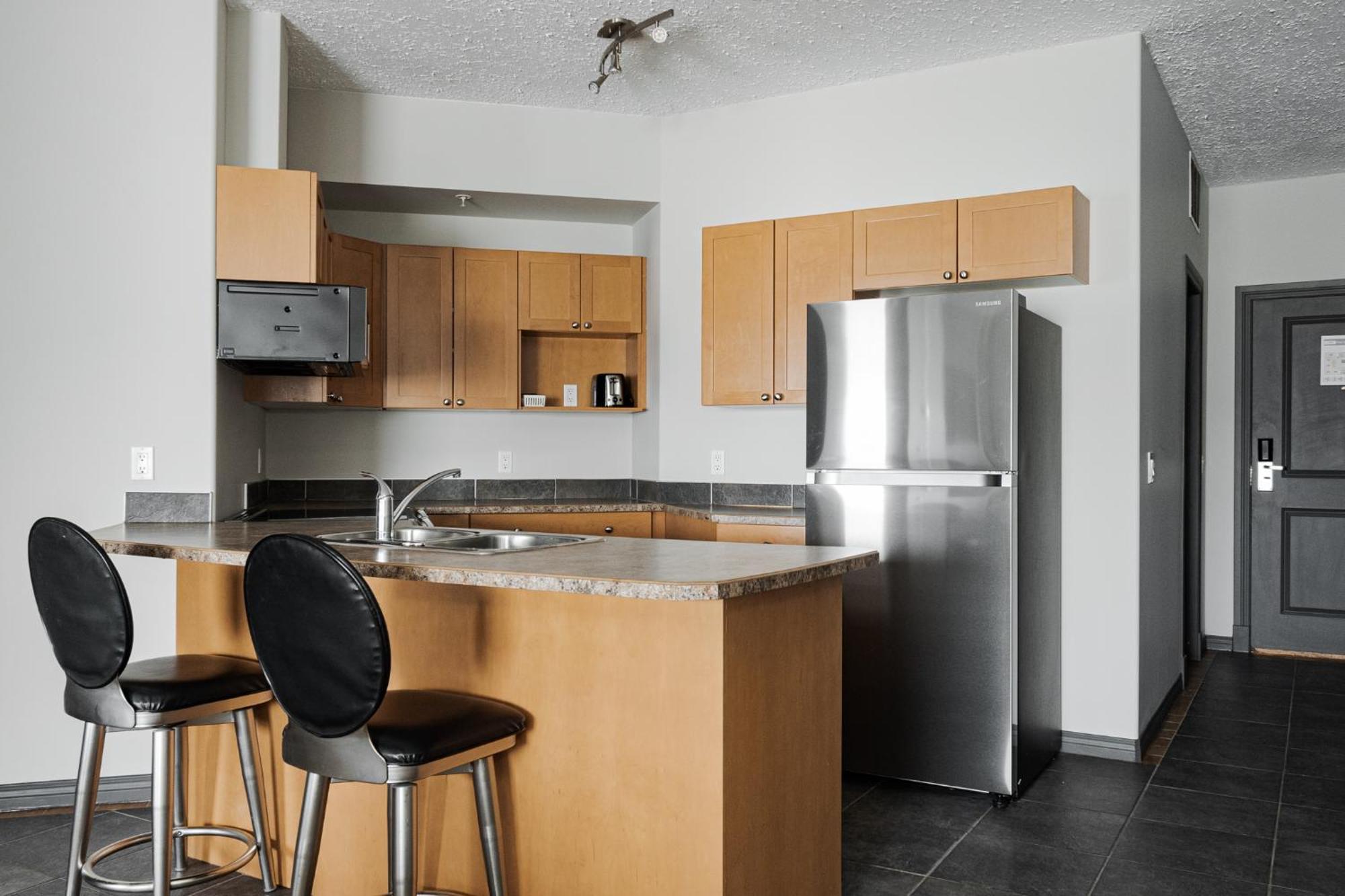 Premier Residence - フォートマクマレー エクステリア 写真